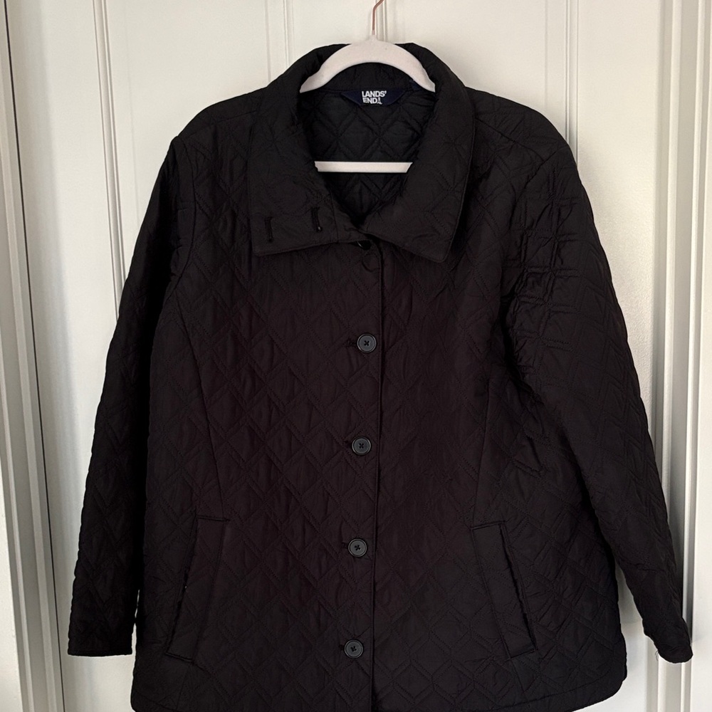 Lands' End Women's size 1X  Black Quilted Jacket
